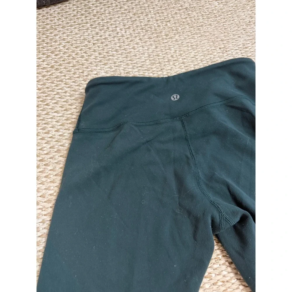 Lululemon Dark Forest Green black reversible low Rise Cropped Leggings Capri 4
